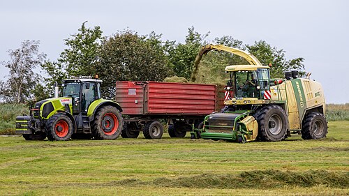 Claas Axion