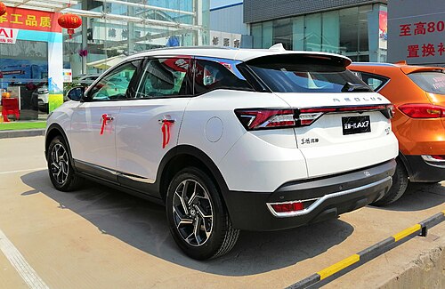 Dongfeng AX7