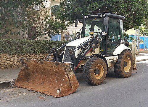 Hidromek Backhoe Loader