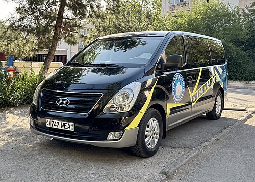 Hyundai Starex