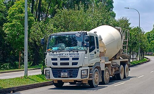 Isuzu Trucks E-Series