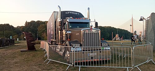 Kenworth W900