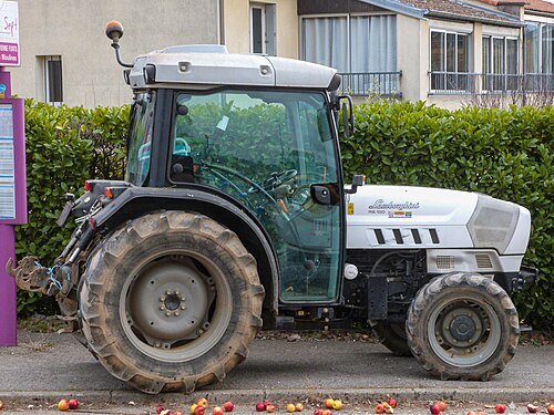 Lamborghini Tractors R8