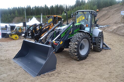 Lannen Backhoe Loader