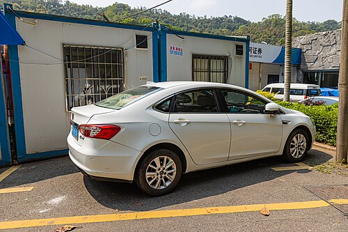 Luxgen S5